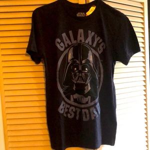 Galaxy’s Best Dad Tshirt Size Small